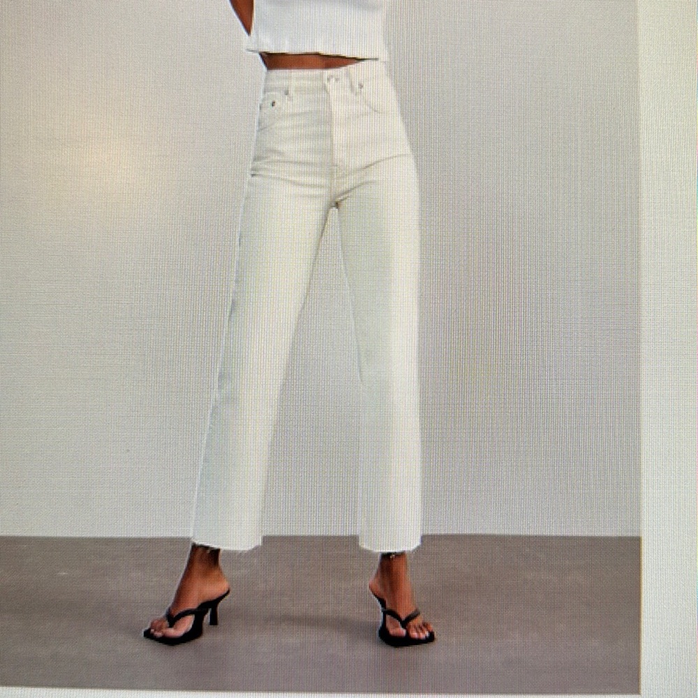 Zara Hi-rise straight leg jean